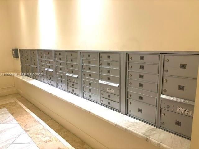1300 Ponce De Leon Boulevard 409, Coral Gables, FL 33134