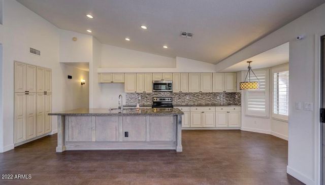 6960 W Villa Hermosa --, Glendale, AZ 85310