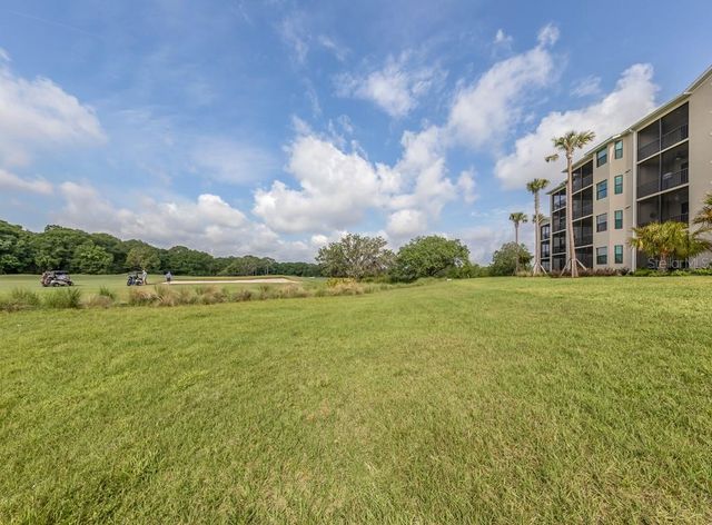 17510 GAWTHROP DRIVE 406, Lakewood Ranch, FL 34211