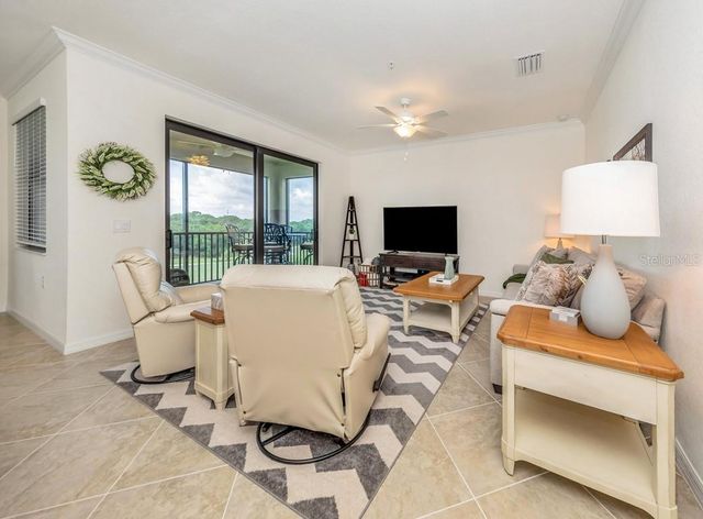 17510 GAWTHROP DRIVE 406, Lakewood Ranch, FL 34211
