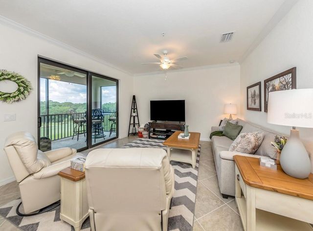 17510 GAWTHROP DRIVE 406, Lakewood Ranch, FL 34211