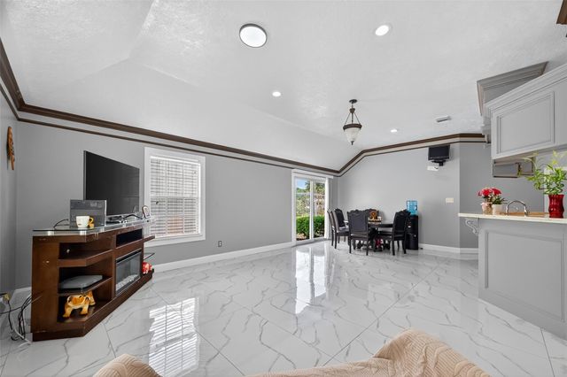 4917 Sycamore Avenue, Pasadena, TX 77503