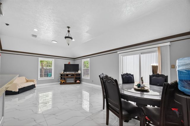 4917 Sycamore Avenue, Pasadena, TX 77503