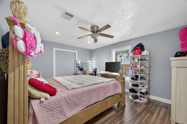 4917 Sycamore Avenue, Pasadena, TX 77503