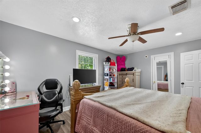 4917 Sycamore Avenue, Pasadena, TX 77503