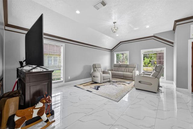 4917 Sycamore Avenue, Pasadena, TX 77503