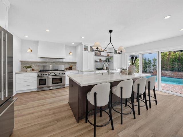 921 Court Way, San Diego, CA 92103