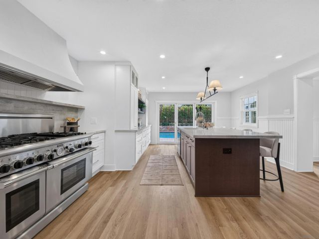 921 Court Way, San Diego, CA 92103