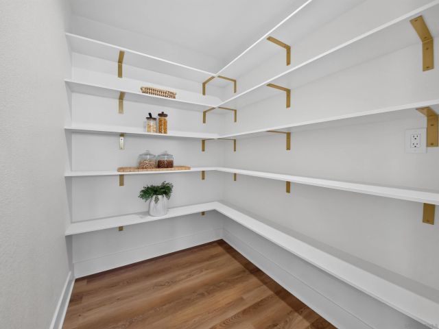 921 Court Way, San Diego, CA 92103