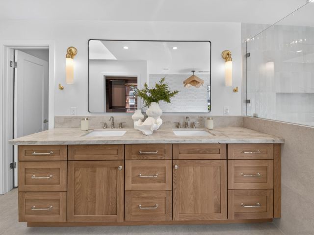 921 Court Way, San Diego, CA 92103