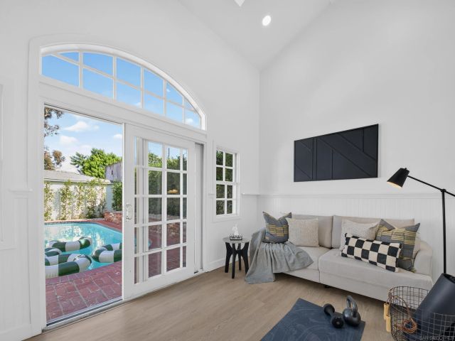 921 Court Way, San Diego, CA 92103