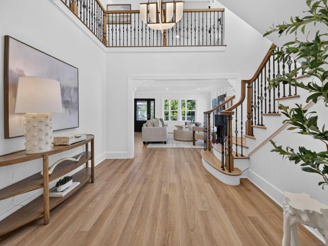 921 Court Way, San Diego, CA 92103