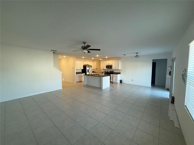 2881 SILVER SCALLOP LOOP, Wimauma, FL 33598