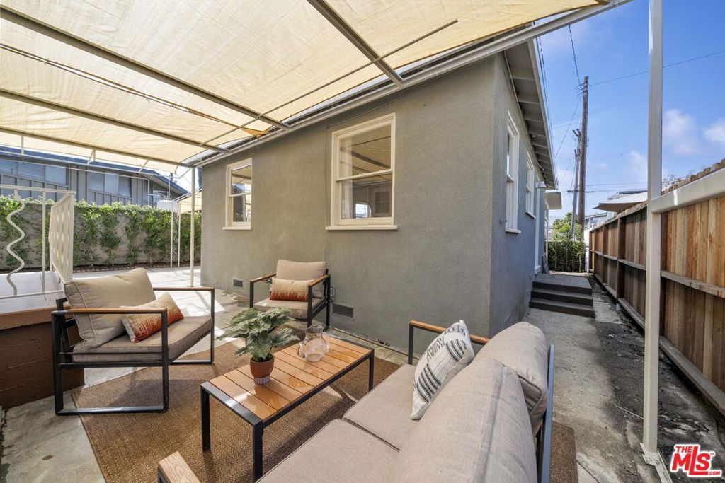 Image 27 of property listing at 1911 Griffin Avenue, Los Angeles, CA 90031