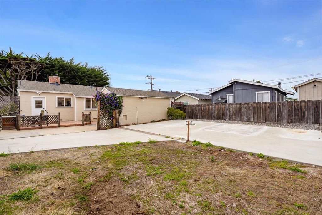Image 35 of property listing at 1424 Contra Costa Street, Seaside, CA 93955