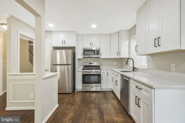 3053 MEETING ST, Falls Church, VA 22044