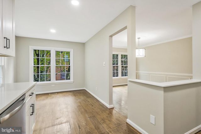 3053 MEETING ST, Falls Church, VA 22044