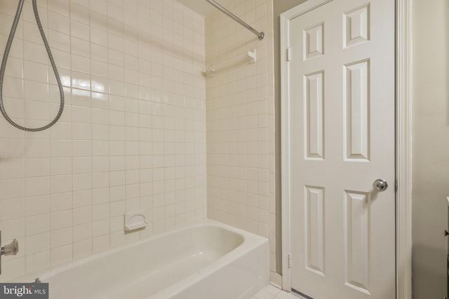 3053 MEETING ST, Falls Church, VA 22044
