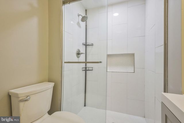 3053 MEETING ST, Falls Church, VA 22044