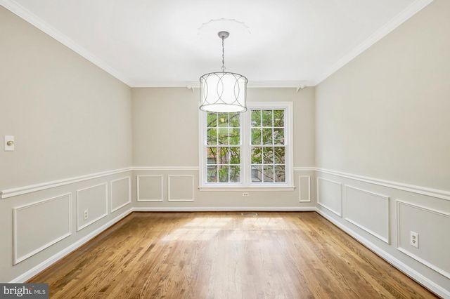 3053 MEETING ST, Falls Church, VA 22044