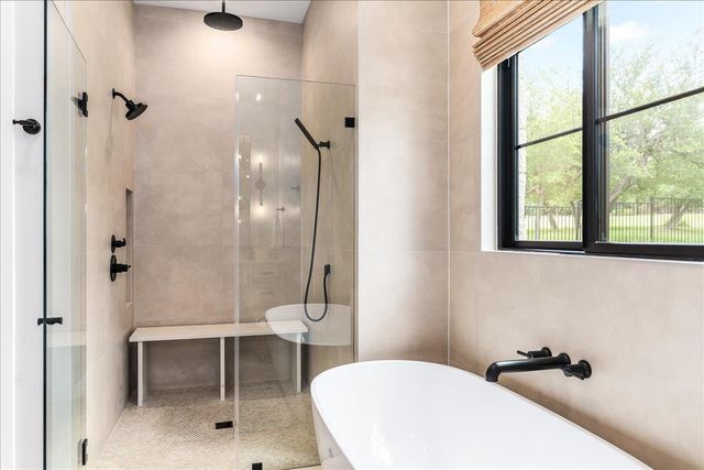 9600 Stratus DR, Dripping Springs, TX 78620