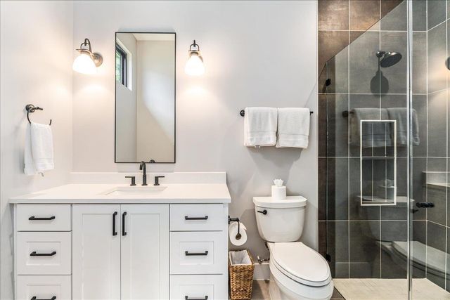 9600 Stratus DR, Dripping Springs, TX 78620