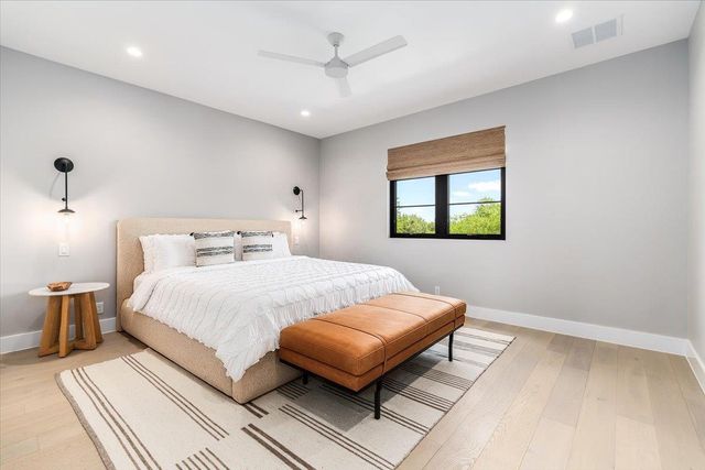 9600 Stratus DR, Dripping Springs, TX 78620