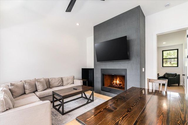 9600 Stratus DR, Dripping Springs, TX 78620