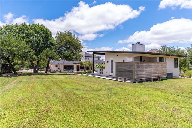 9600 Stratus DR, Dripping Springs, TX 78620