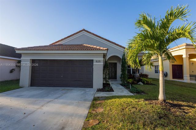825 Tanglewood Cir, Weston, FL 33327
