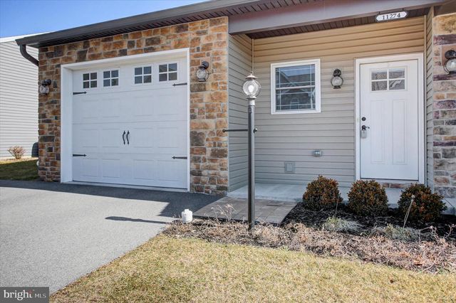 11274 GOPHER DR, Waynesboro, PA 17268