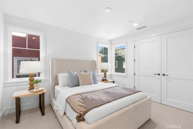 1105 N Bay Front, Newport Beach, CA 92662