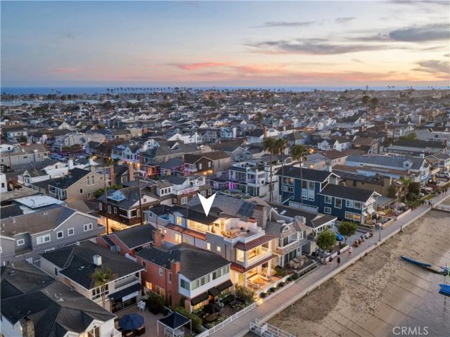 1105 N Bay Front, Newport Beach, CA 92662