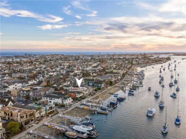 1105 N Bay Front, Newport Beach, CA 92662
