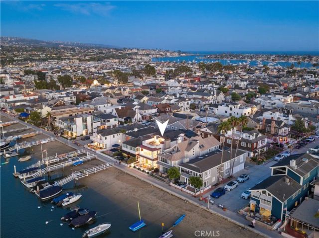 1105 N Bay Front, Newport Beach, CA 92662