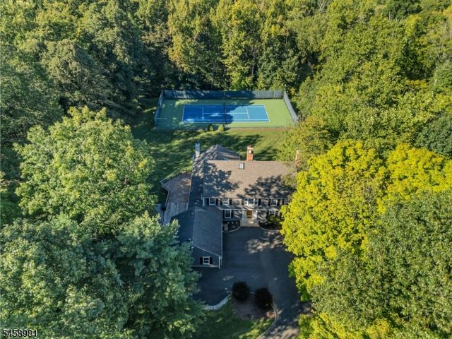 15 SANDALWOOD DRIVE, Warren Twp., NJ 07059