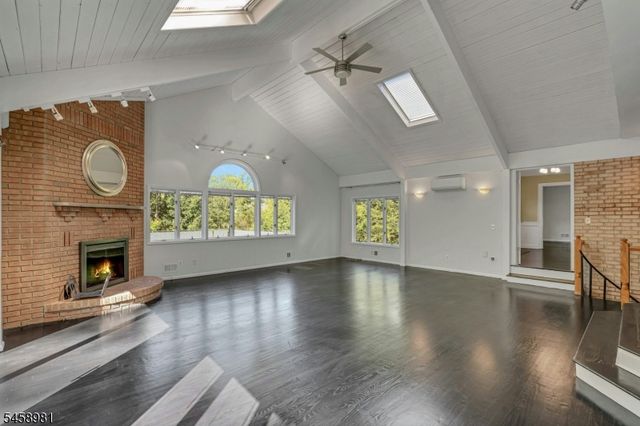 15 SANDALWOOD DRIVE, Warren Twp., NJ 07059