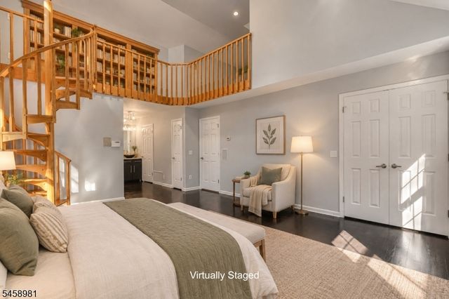 15 SANDALWOOD DRIVE, Warren Twp., NJ 07059