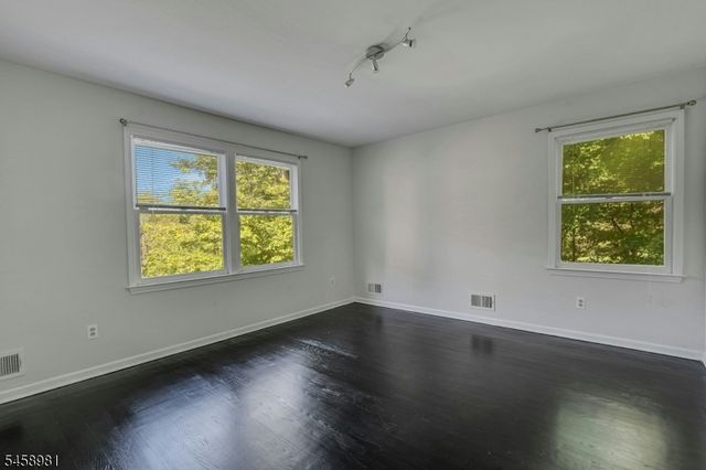 15 SANDALWOOD DRIVE, Warren Twp., NJ 07059
