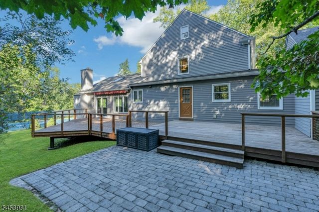 15 SANDALWOOD DRIVE, Warren Twp., NJ 07059