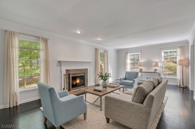 15 SANDALWOOD DRIVE, Warren Twp., NJ 07059