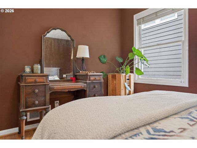 1930 Se BYBEE Blvd, Portland, OR 97202