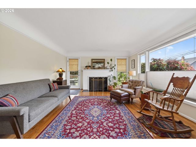 1930 Se BYBEE Blvd, Portland, OR 97202
