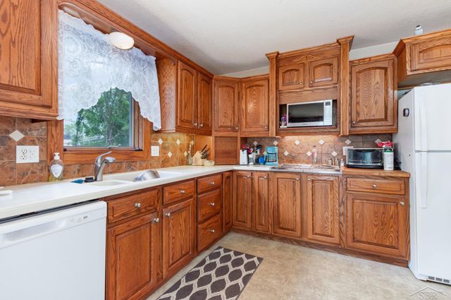 5770 Dundas Road, Beaverton, MI 48612