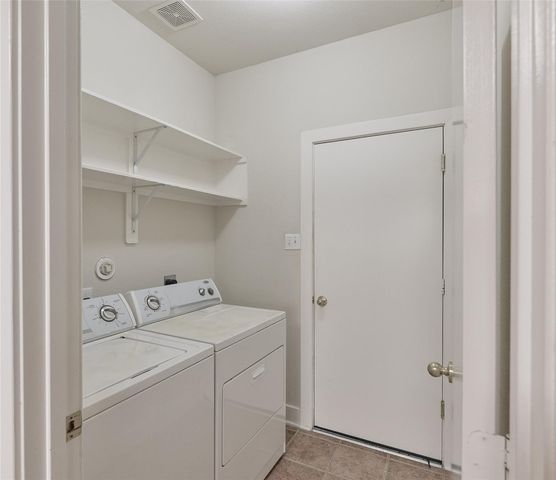 407 Laurel Pine Drive, Houston, TX 77339