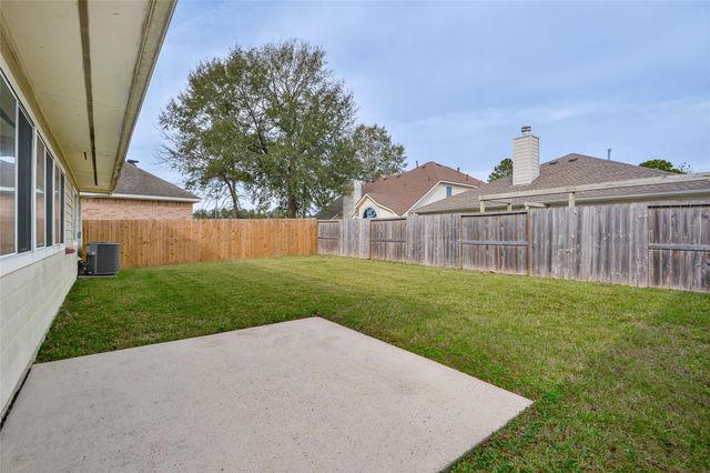 407 Laurel Pine Drive, Houston, TX 77339