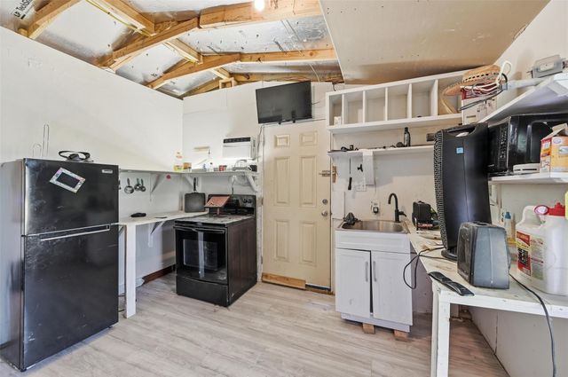 9009 E Prairie Ridge Court, Cleburne, TX 76033