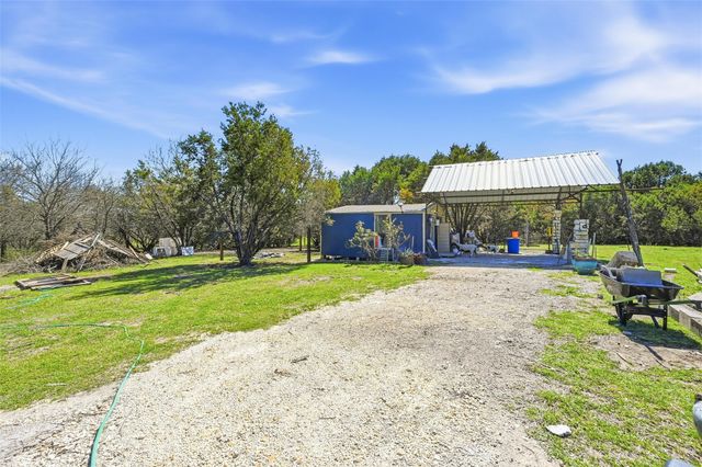 9009 E Prairie Ridge Court, Cleburne, TX 76033