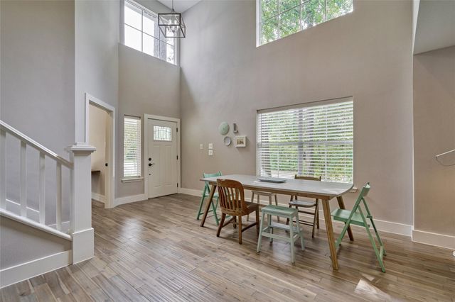 38 E Gaslight Place, The Woodlands, TX 77382