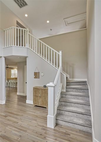 38 E Gaslight Place, The Woodlands, TX 77382